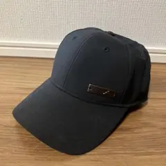 adidas メタルロゴ キャップ ブラックのサムネイル