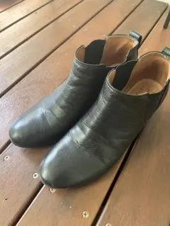 マーガレットハウエル　レザーサイドゴアブーツ