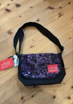 マンハッタンポーテージ ANNA SUI タグ付き コラボ メッセンジャーバッグ