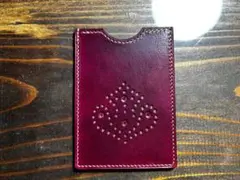 レザークラフト＊本革＊いちご風＊ドット型押し＊カードケース〈レッド