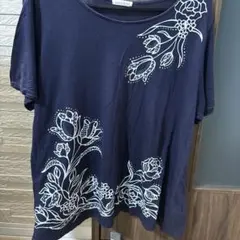 大きいサイズ4L藍色紺色薄いTシャツ花柄のサムネイル
