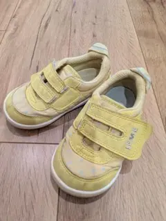 イフミー　イエローハート ベルト付きスニーカー