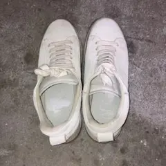 ZARA ホワイト スニーカー ローカット 厚底　27.5cmのサムネイル