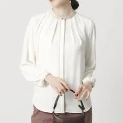 UNITED ARROWS バイカラー パイピング ブラウスのサムネイル