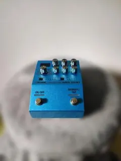 BOSS MD-200 Modulation 箱有 美品 - メルカリ