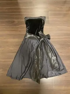 ベロア　チューブトップ ブラック フレアドレス　発表会