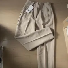 ZARA ハイウエストパンツ 未使用