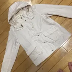 フード付き　マウンテンパーカー　Ｌサイズ