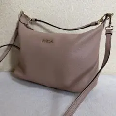 美品FURLAフルラ ペルラ ショルダーバッグ ボディクロスバッグ レザー 
