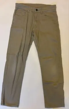 ユニクロ　スリムフィットチノ