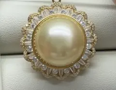 大珠南洋ゴールデンパール　ネックレスのペンダントトップ