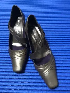 パンプス　ブロンズ　23.0cm