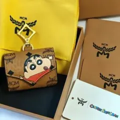 MCM × クレヨンしんちゃん AirPodsProケースのサムネイル