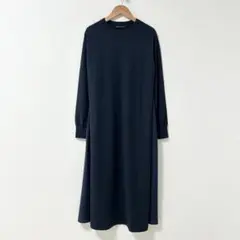 2025AW✨23区 レーヨンストレッチ バックデザイン ニットワンピース