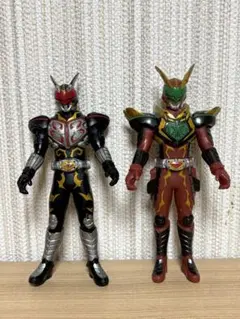 ライダーヒーローシリーズ 仮面ライダーカリス ワイルドカリス 2体セット 美品