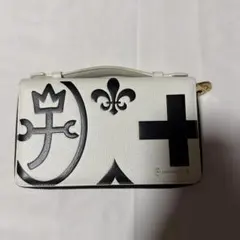 CASTELBAJAC白と黒バック