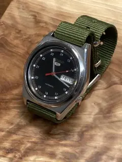 SEIKO5●裏スケ●レッド秒針●日差約60秒●NATO18cm●Sportsのサムネイル