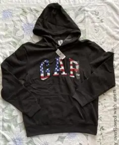 新品　ギャップ　フード付き　トレーナー　M 裏起毛　パーカー