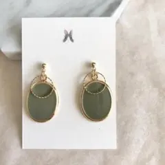 【No.654】グリーン ゴールド 大ぶり ハンドメイドピアス アレルギー対応