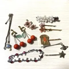 アクセサリー10点セット　まとめ売り　ネックレス　イヤリング　ヘアピン
