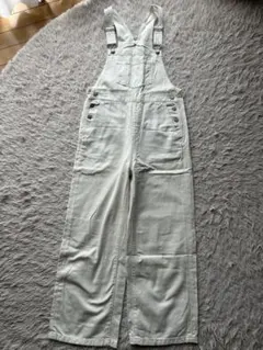GU ホワイトオーバーオール