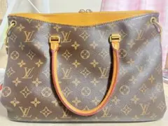 Louis Vuitton パラス
