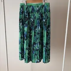 BANANA REPUBLIC ボタニカル柄プリーツスカートのサムネイル