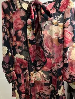 【美しすぎるワンピース】インゲボルグワンピース絵画のような色鮮やかな花柄デザイン