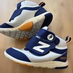New Balance FS223 ベビーシューズ ネイビー/グレー　13cm