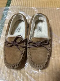 ❤美品❤UGG ブラウン モカシン 24cm UGG ブラウン モカシン - メルカリ