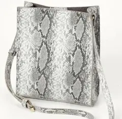 ヘビ柄パイソンショルダーバッグ グレー系