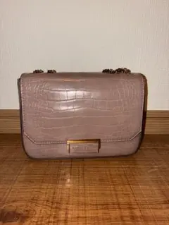 CHARLES & KEITH チェーンショルダーバッグ アイボリー 2WAY - メルカリ