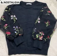 花柄刺繍ボリュームスリーブニット