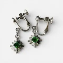 ④ レトロ【極美品】緑石 スクエア イヤリング ヴィンテージ 揺れる 清楚