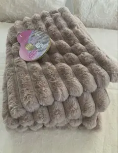 新品⭐︎ラビットファー風ひざ掛け 膝掛け ベージュ 防寒裏ボアブランケット