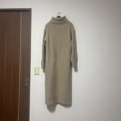 美品‼️UNIQLO ユニクロ タートルネックワンピース スフレヤーン Sサイズ