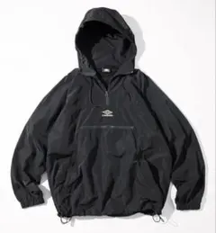 UMBRO黒ナイロンプルオーバーアノラック刺繍ロゴ ドローコード L FREAK'S STORE パーカー UMBRO × STORE/アンブロ 別注 Anorak