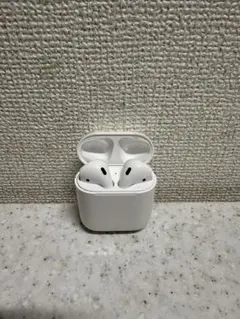 【ジャンク品】Apple 正規品 AirPods 第2世代 イヤホン 充電ケース