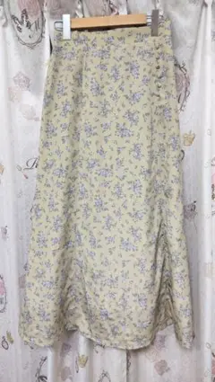 earth music&ecology 花柄ロングスカート ライトベージュ