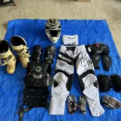 バイクウェア　5点セット TSR KOMINE elf kabuto他 バイクウェア 5点セット TSR KOMINE elf kabuto他 - メルカリ