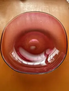 昭和レトロ　赤色の鉢　２色のサムネイル