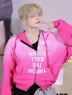 専用⭐︎YEONJUN GGUM 着用VAIN RG Zip Hoodie 専用⭐︎YEONJUN GGUM 着用VAIN RG Zip Hoodie - メルカリ