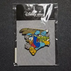 m*e様 Disney ディズニー ストア ドナルドダック ピンバッジ