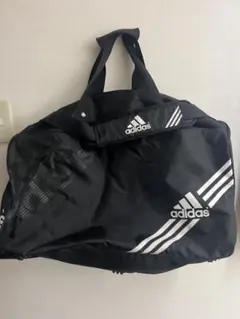 adidas ボストンバッグ 黒 ストライプ