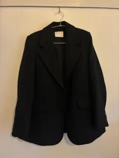 Item thumbnail for item c2034568-b210-4cc5-ba6f-50881b7407b6