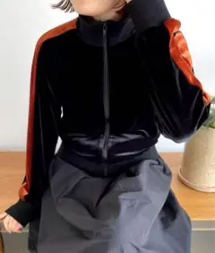 専用ローリーズファーム　ベロアトラックジャージ　ブラック×オレンジ　フリーサイズ