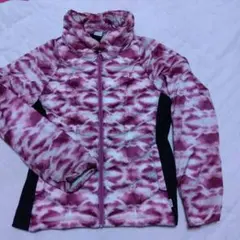 ピンク系タイダイ模様ダウンジャケット