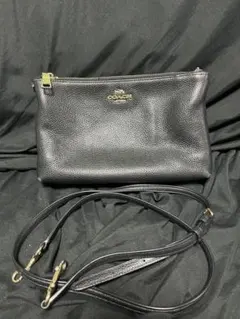 COACH ブラックレザー ショルダーバッグ