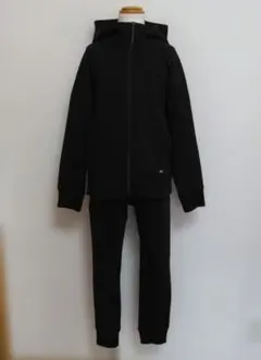 ユニクロ　ドライスウェットパーカー＆パンツ　140