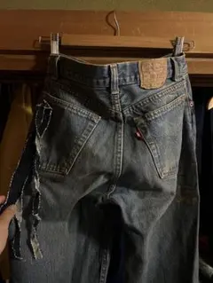 古着屋購入　Levi's ストレートデニム W28 L30 ダメージ加工